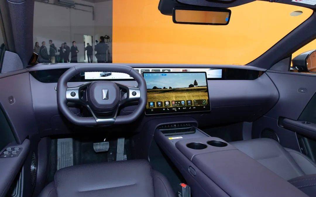 一周新車前瞻 極氪007GT或下探20萬元內(nèi)，螢火蟲降價(jià)預(yù)期與智能電動(dòng)門趨勢(shì)解析